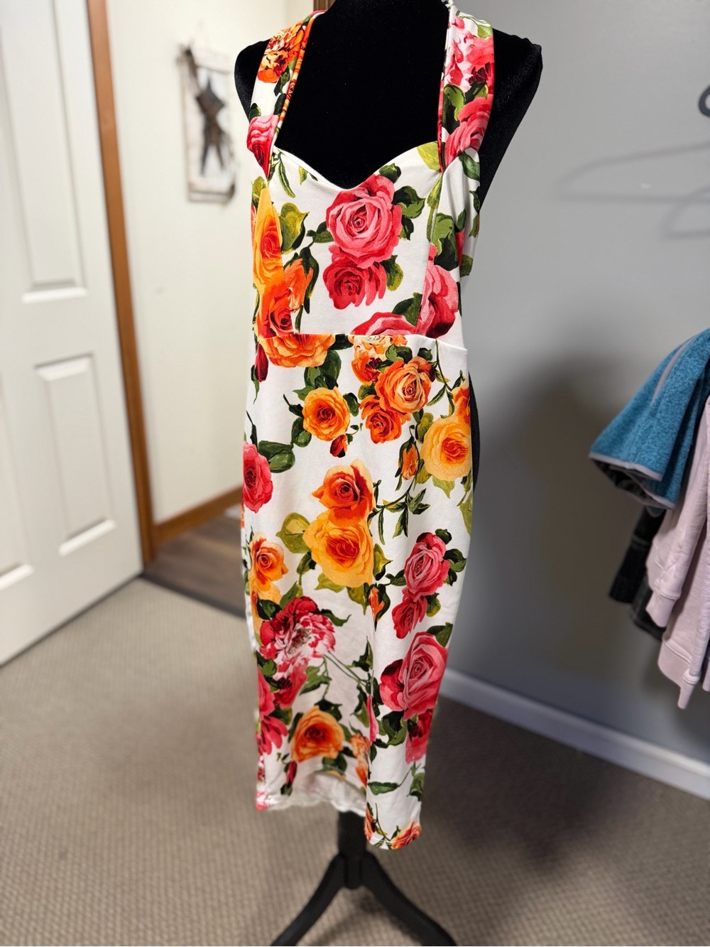 Pink Lily Floral Rose Midi Dress Small Open Back Cutout Bodycon - Picture 1 of 3